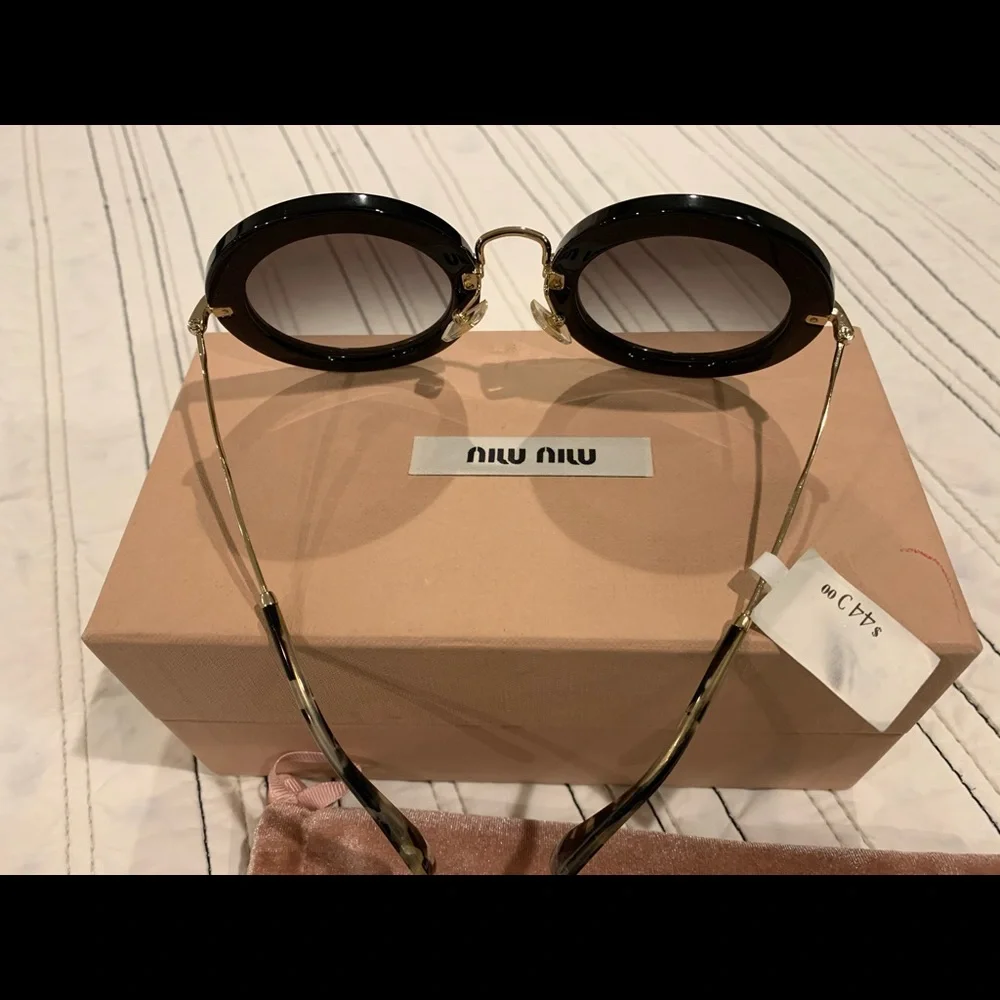 100% Authantic Miu Miu Round Sunglasses (FINAL PRICE) - Picture 5 of 11
